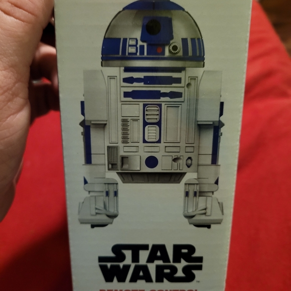 Disney Star Wars Remote Controlled R2D2 - Picture 3 of 6